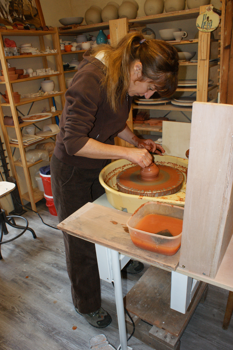 Stage et cours de poterie et céramique pour adultes dans l'Herault.
